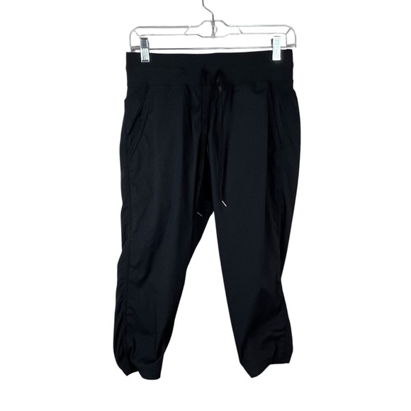 Lululemon Dance Studio Crop Pants - Picture 1 of 4